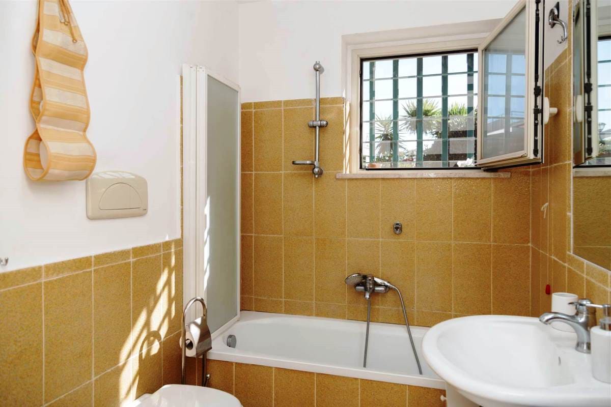 Villa en Staletti, Italia, 176 m² - imagen 12