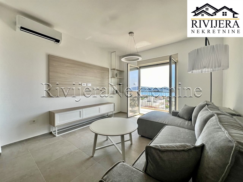 Wohnung in Tivat, Montenegro, 53 m² - Foto 1