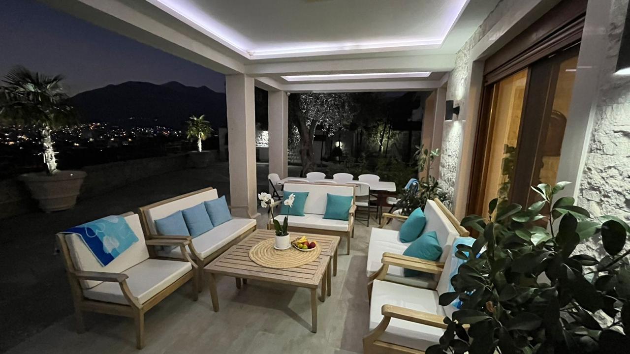 Villa en el Bar, Montenegro, 400 m² - imagen 2