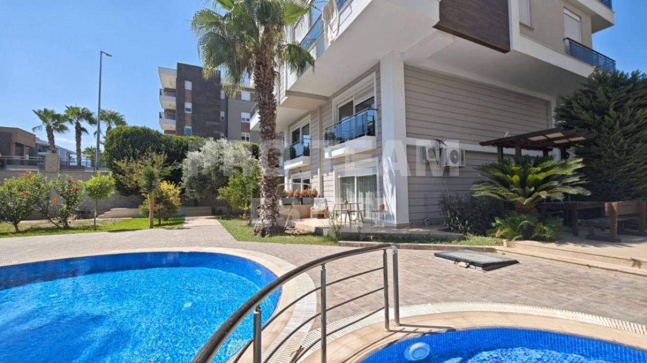 Flat in Antalya, Turkey, 80 m² - picture 1