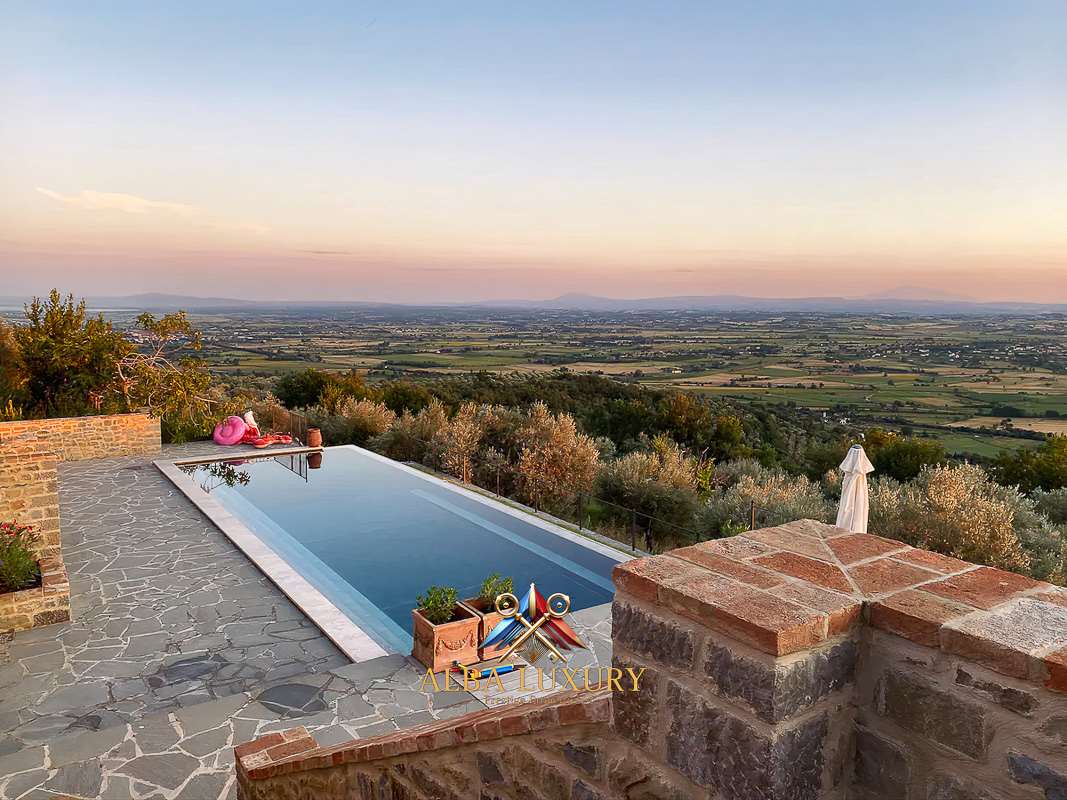 Villa in Cortona, Italien, 600 m² - Foto 1