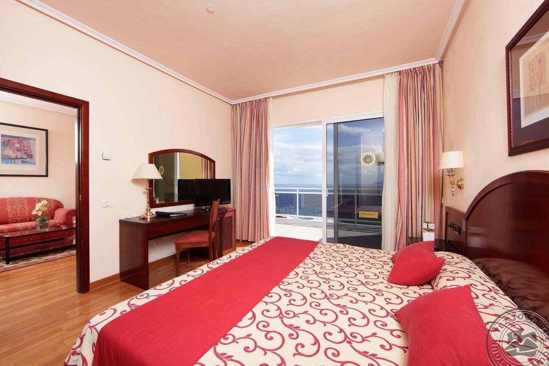 Hotel en Tenerife, España, 20 000 m² - imagen 1