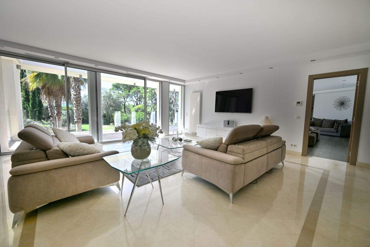 Villa à Mougins, France, 520 m² - image 5