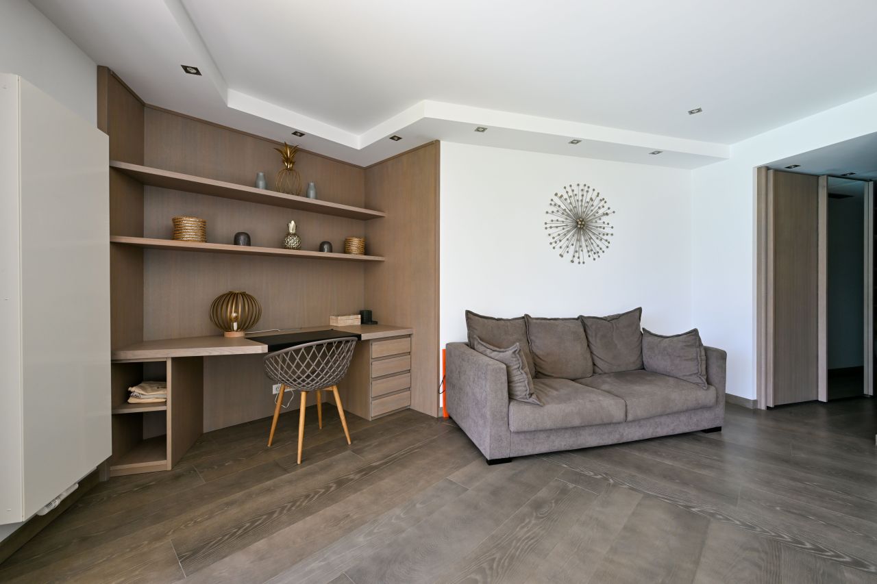 Villa à Mougins, France, 520 m² - image 9