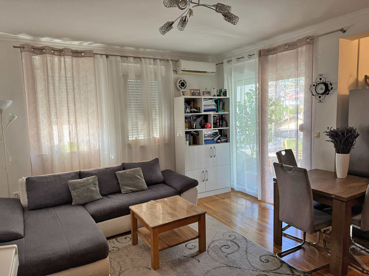 Wohnung in Bar, Montenegro, 67 m² - Foto 1
