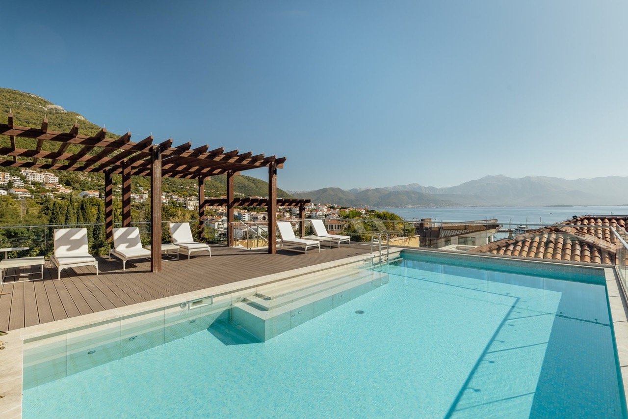 Attico a Herceg-Novi, Montenegro, 290 m² - foto 2