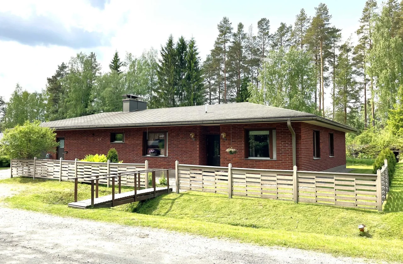 Maison à Virrat, Finlande, 138 m² - image 1