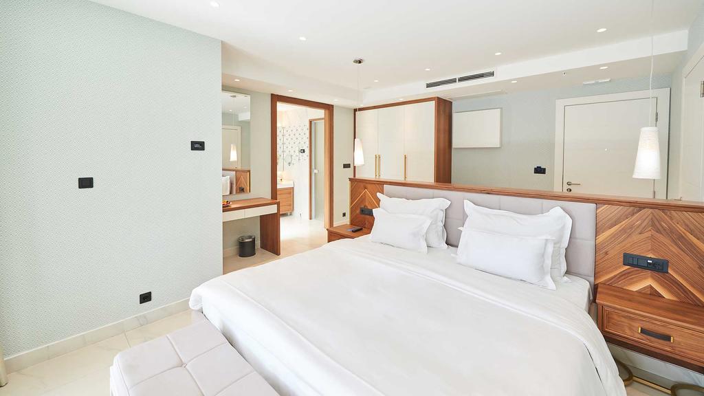 Hôtel à Kotor, Monténégro, 16 800 m² - image 3