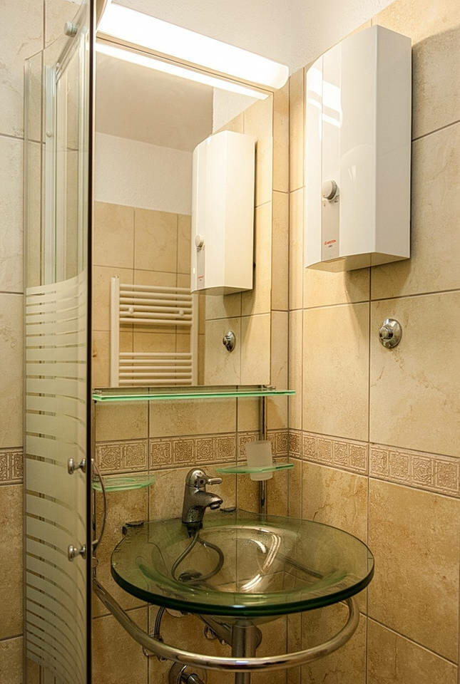 Flat in Prcanj, Montenegro, 54 m² - picture 13