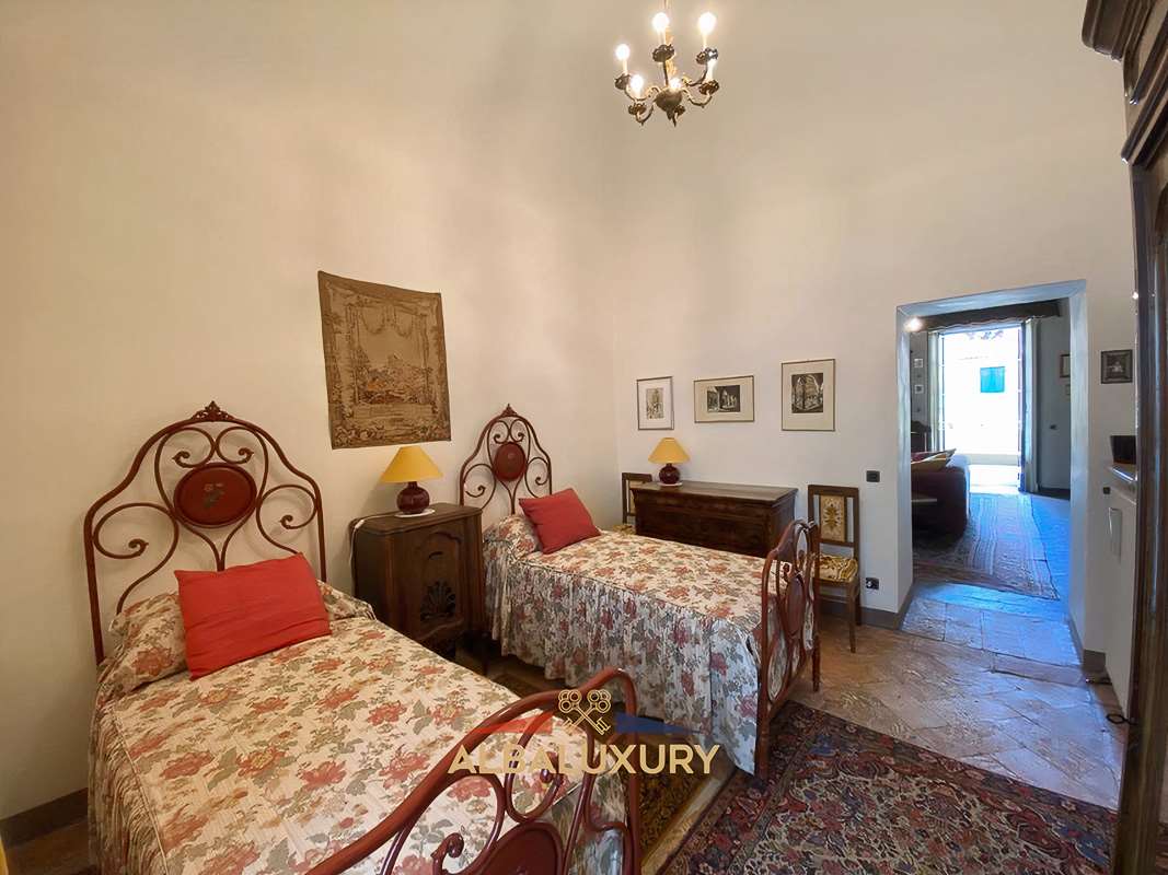 Apartment Via Guglielmo Marconi, Italy, 1 000 m² - picture 15