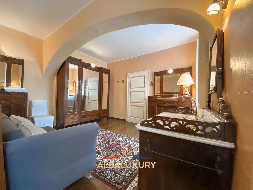 Apartment Via Guglielmo Marconi, Italy, 1 000 m² - picture 19