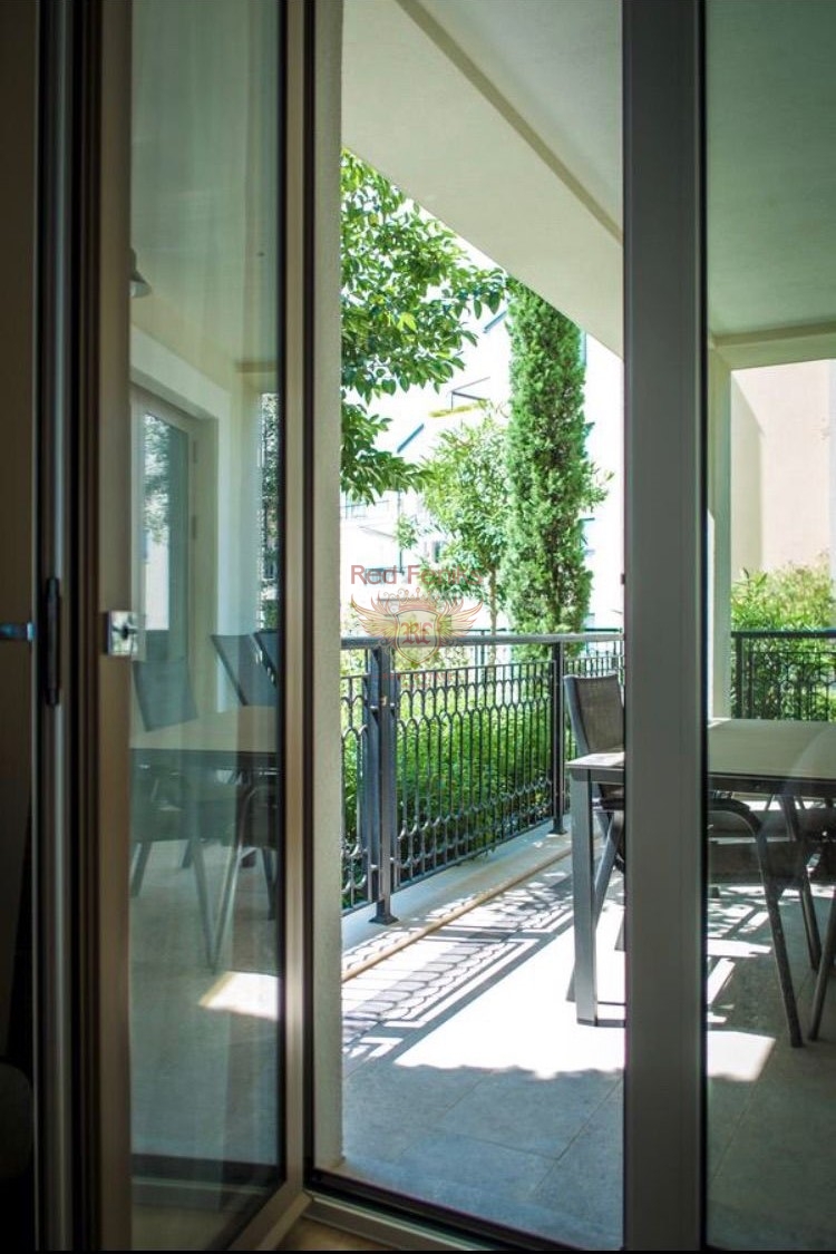 Appartamento a Tivat, Montenegro, 107 m² - foto 13