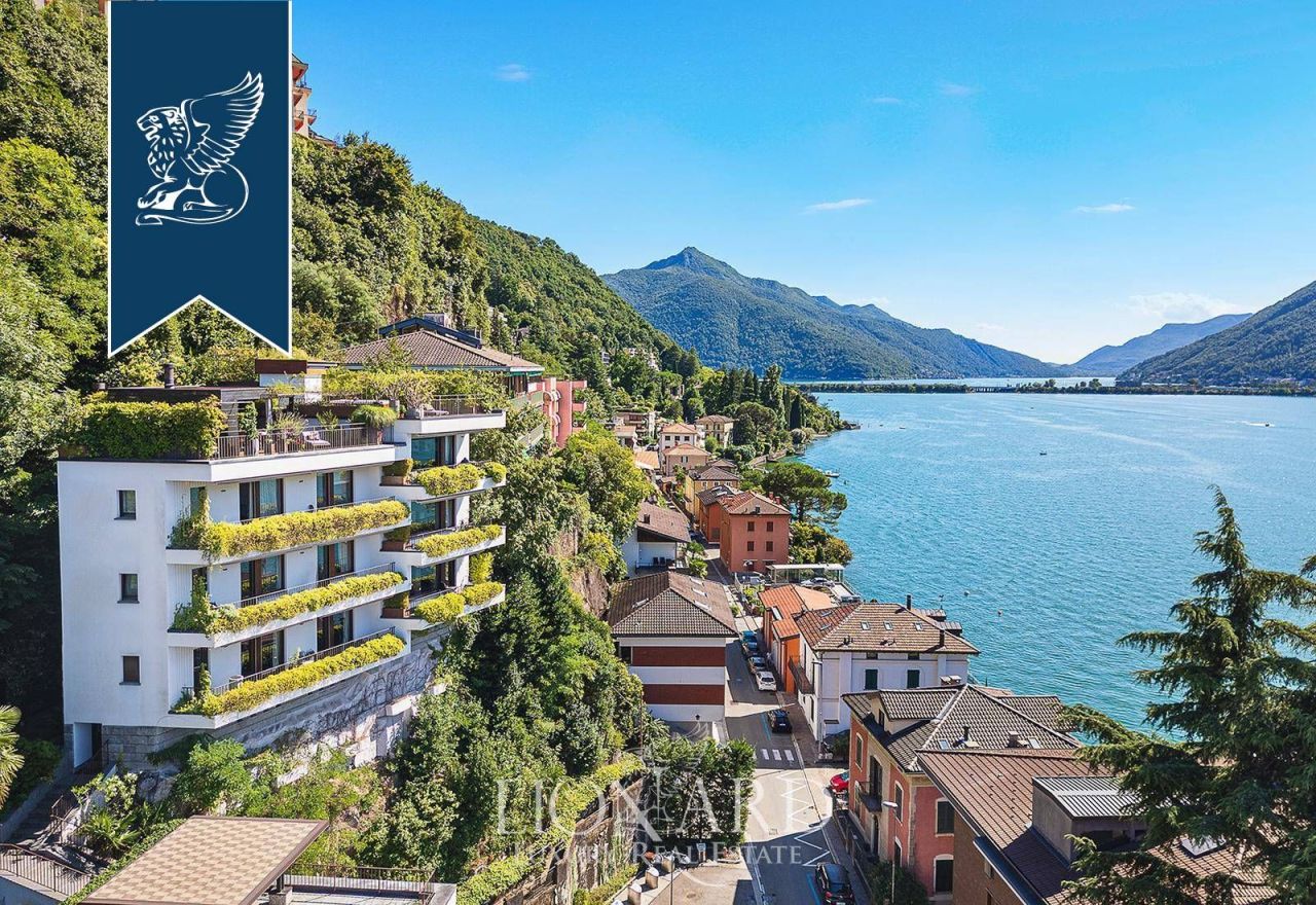 Villa in Campione d'Italia, Italien, 458 m² - Foto 1