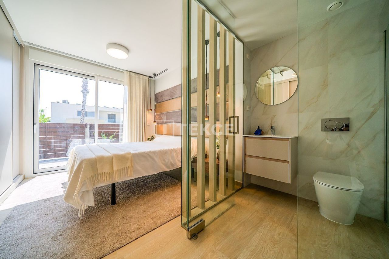 Villa in Orihuela, Spain, 235 m² - picture 14