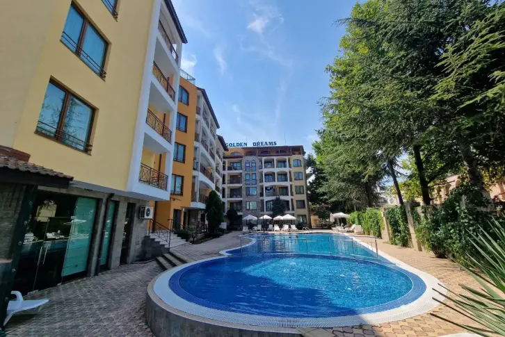 Appartement à Slantchev Briag, Bulgarie, 84 m² - image 1