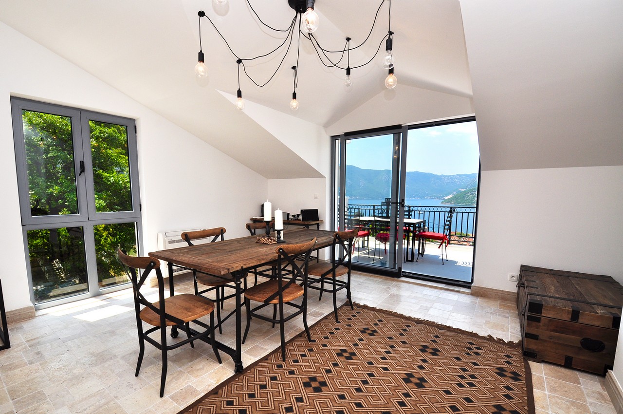 Apartment in Risan, Montenegro, 200 m² - Foto 1