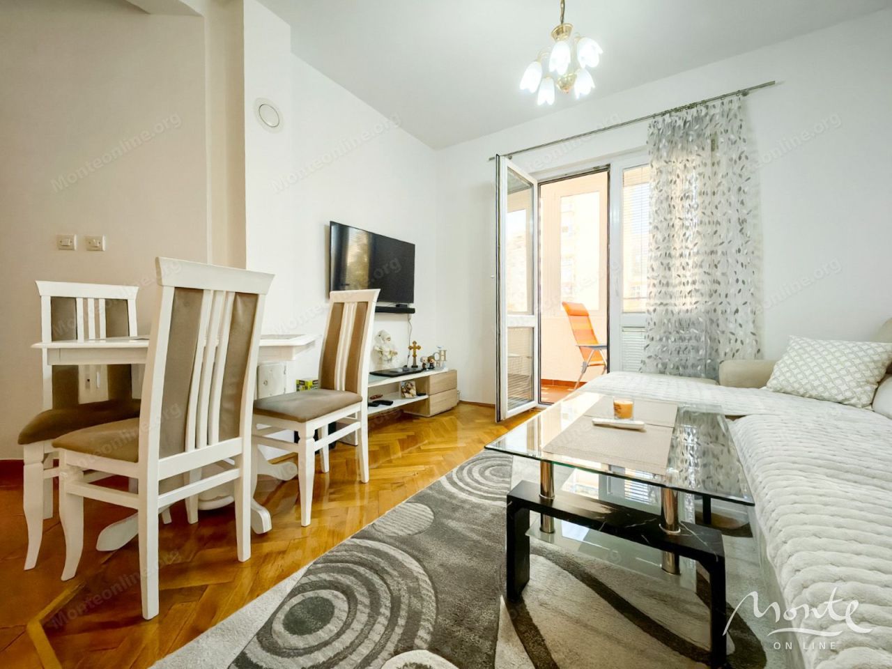 Apartment in Bar, Montenegro, 45 m² - Foto 1
