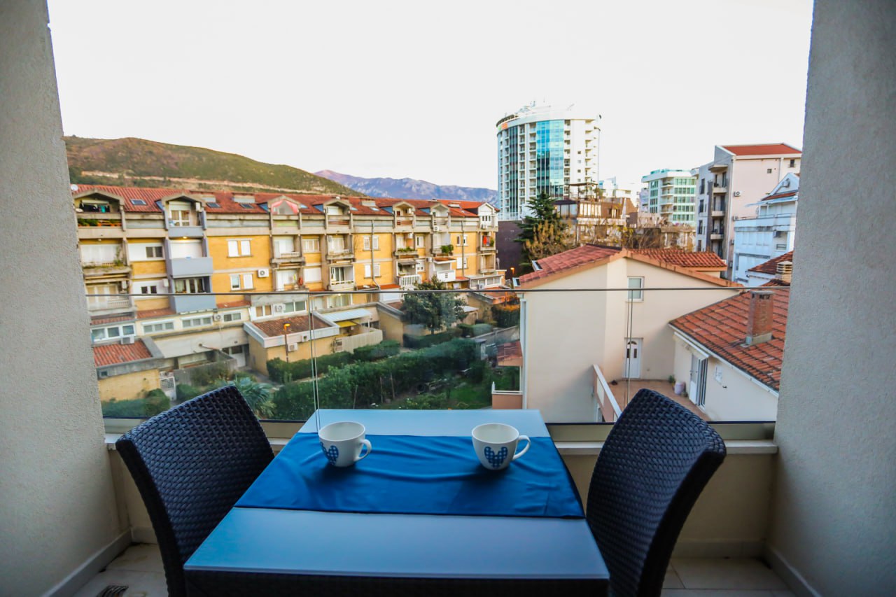 Apartment in Budva, Montenegro, 45 m² - Foto 1