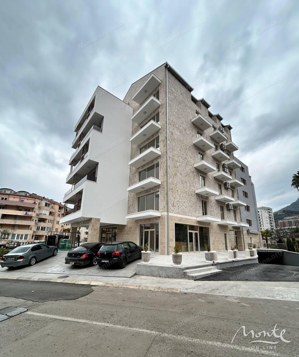 Apartment in Budva, Montenegro, 82 m² - picture 1