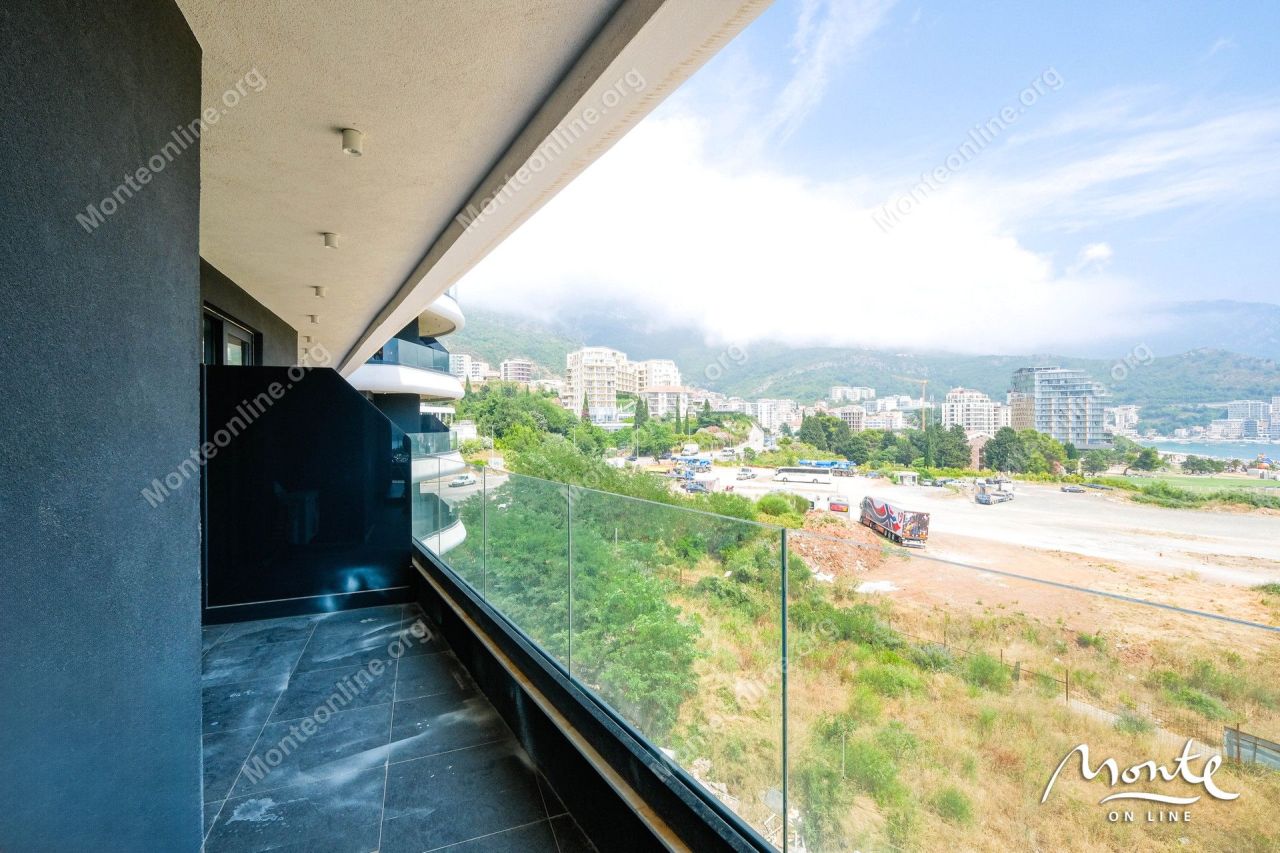 Apartamento en Becici, Montenegro, 52 m² - imagen 2