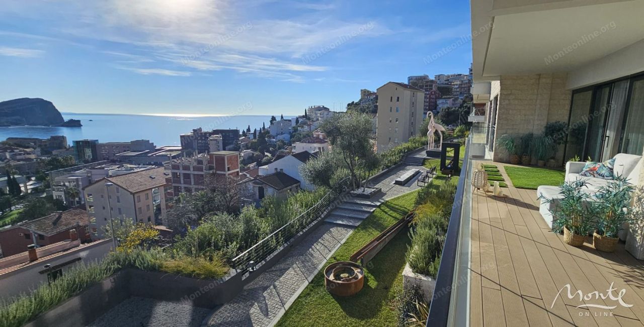 Apartment in Budva, Montenegro, 124.19 m² - picture 2