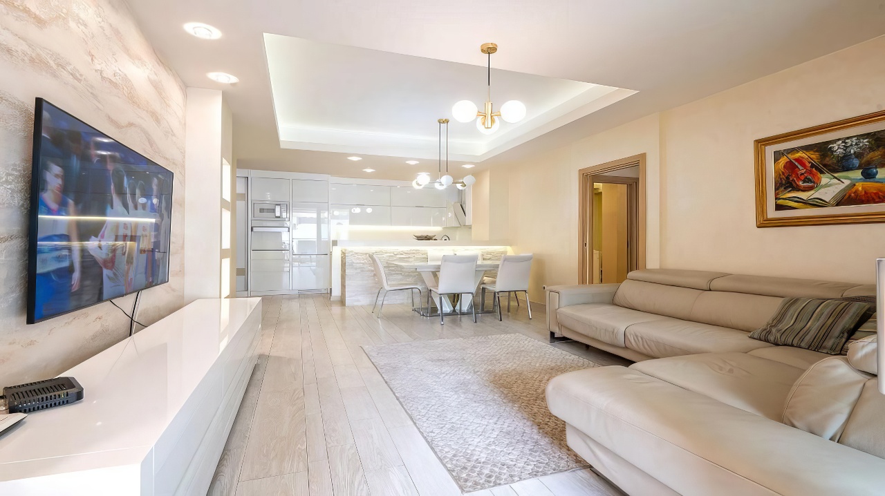 Apartment in Budva, Montenegro, 80 m² - picture 2