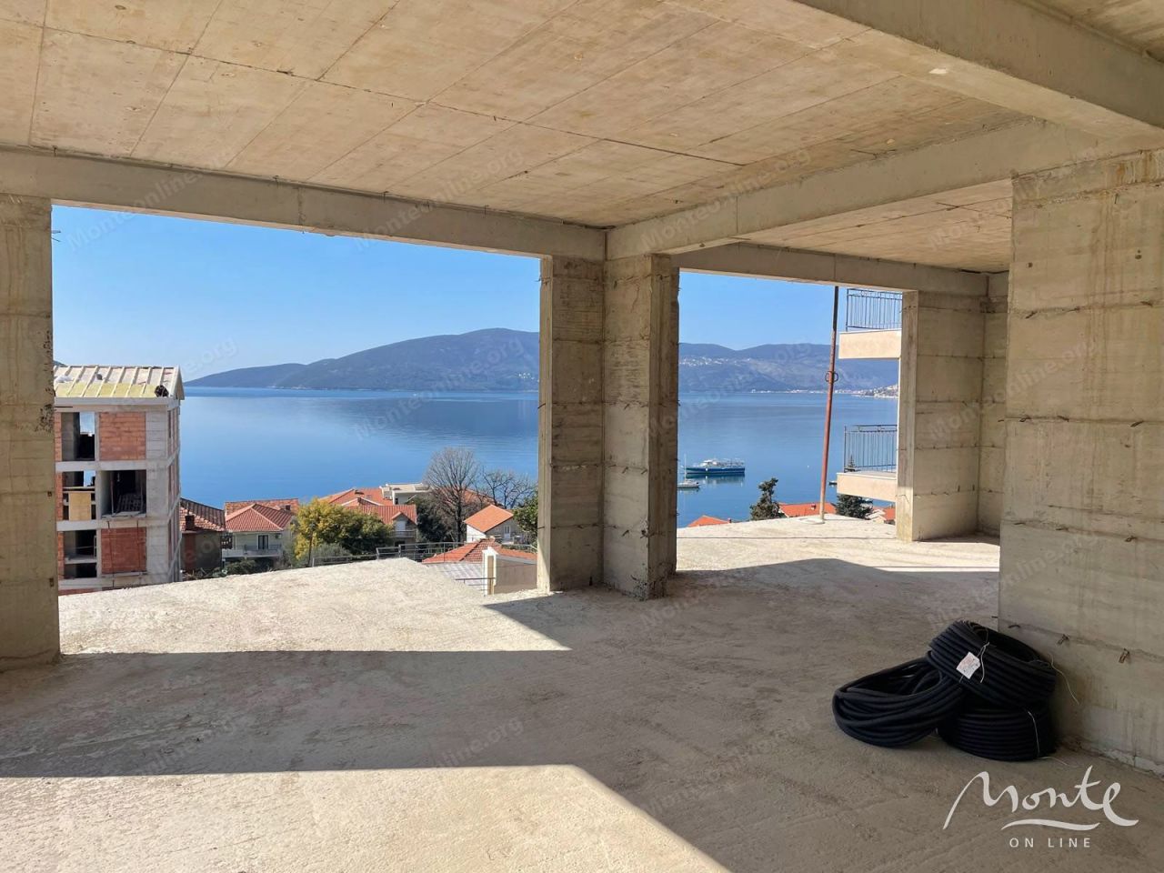 Apartment in Kumbor, Montenegro, 44.13 m² - Foto 3