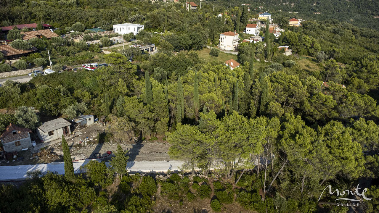 Terrain à Herceg-Novi, Monténégro, 1 830 m² - image 3