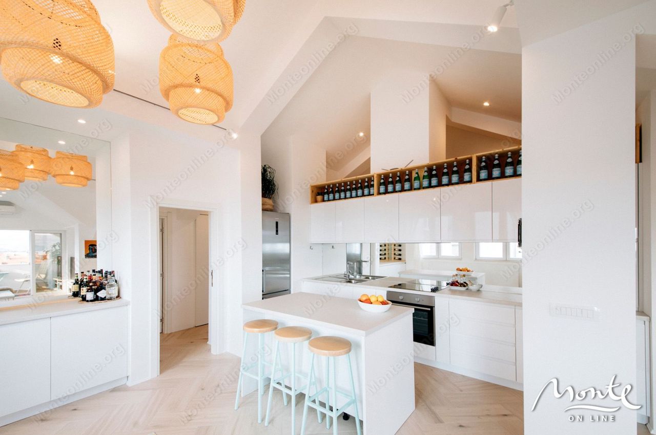 Appartement à Tivat, Monténégro, 85 m² - image 3