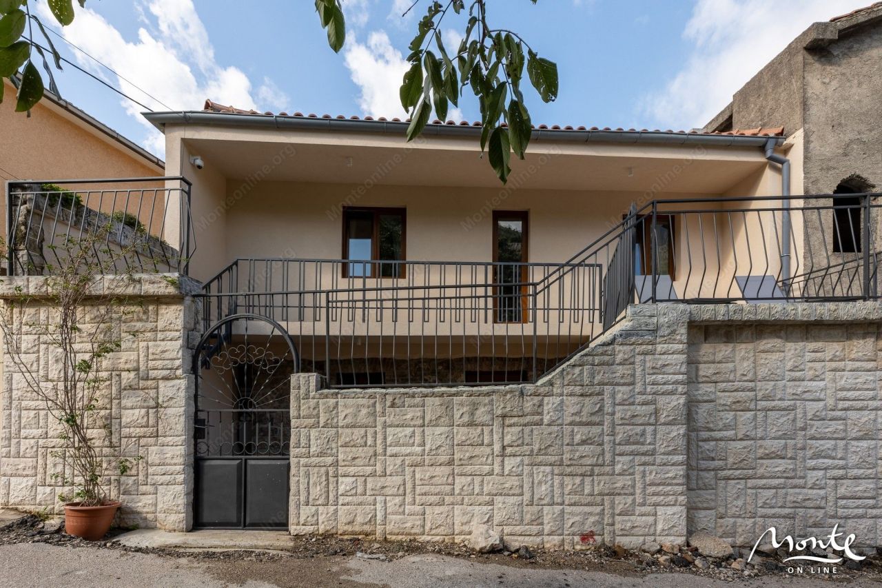 Villa in Kotor, Montenegro, 110 m² - Foto 3