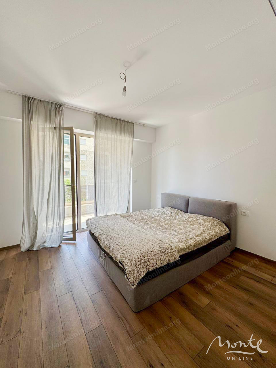 Apartamento en Budva, Montenegro, 82 m² - imagen 3