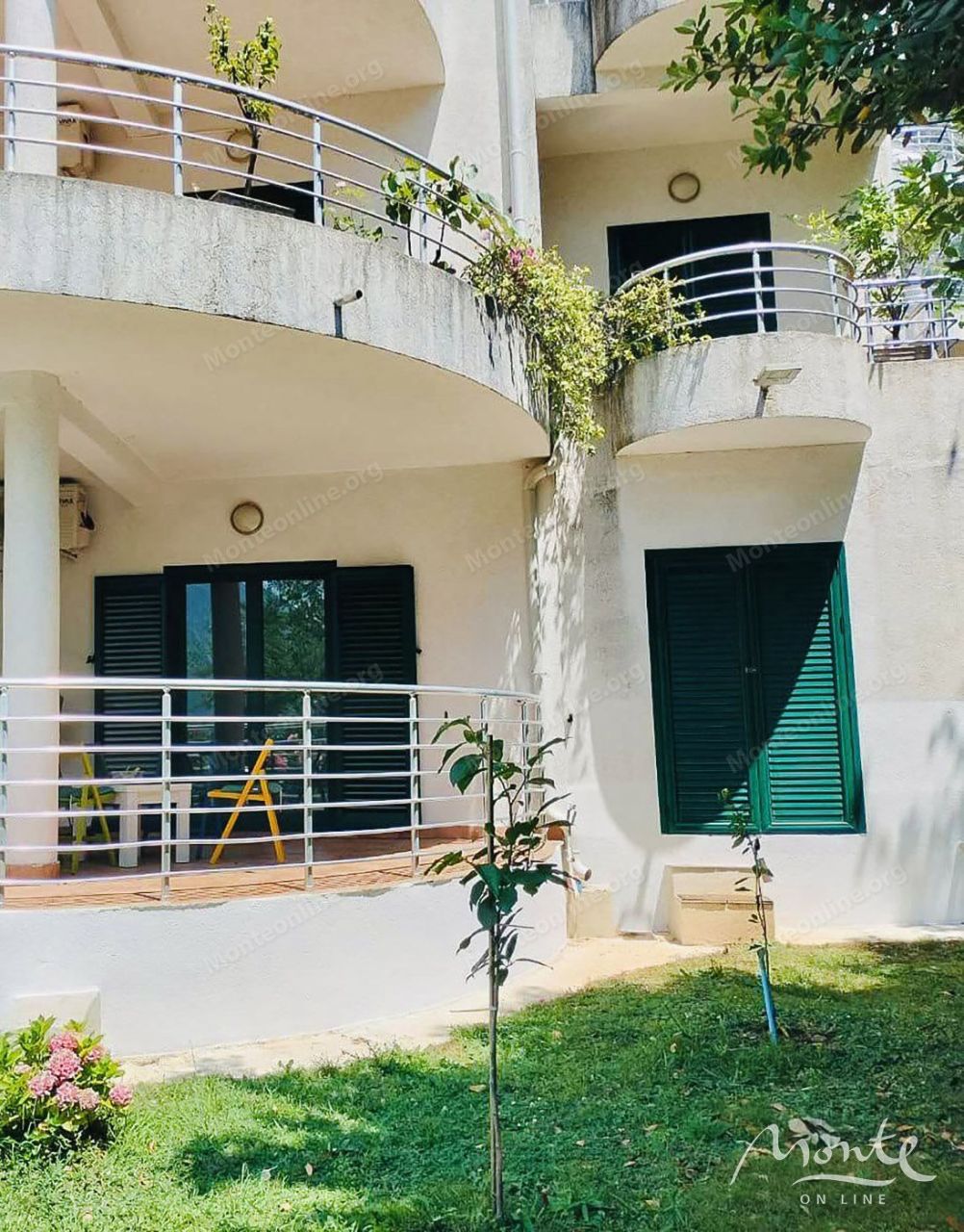 Apartment in Risan, Montenegro, 65 m² - picture 3