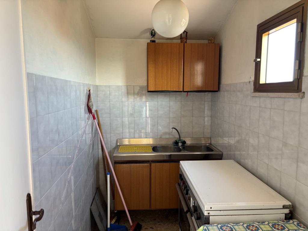 Casa adosada en Citta Sant'Angelo, Italia, 176 m² - imagen 11