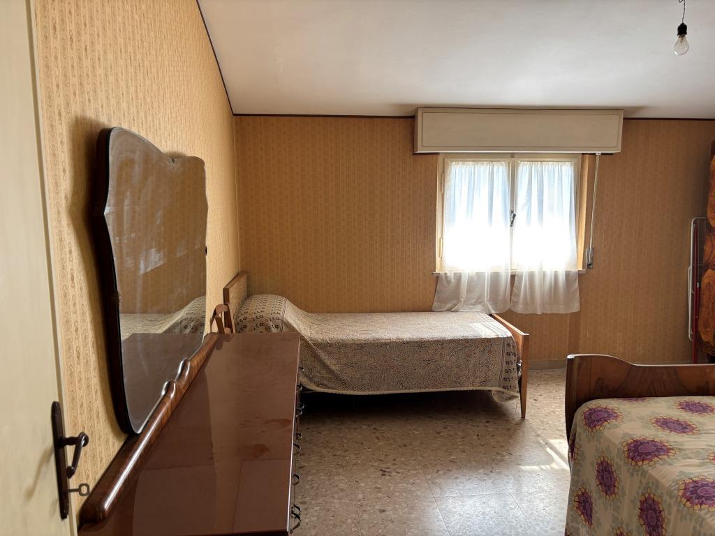 Casa adosada en Citta Sant'Angelo, Italia, 176 m² - imagen 15