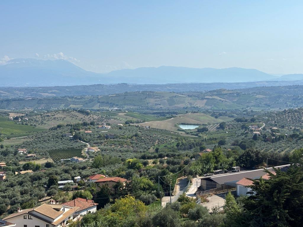 Casa adosada en Citta Sant'Angelo, Italia, 176 m² - imagen 18