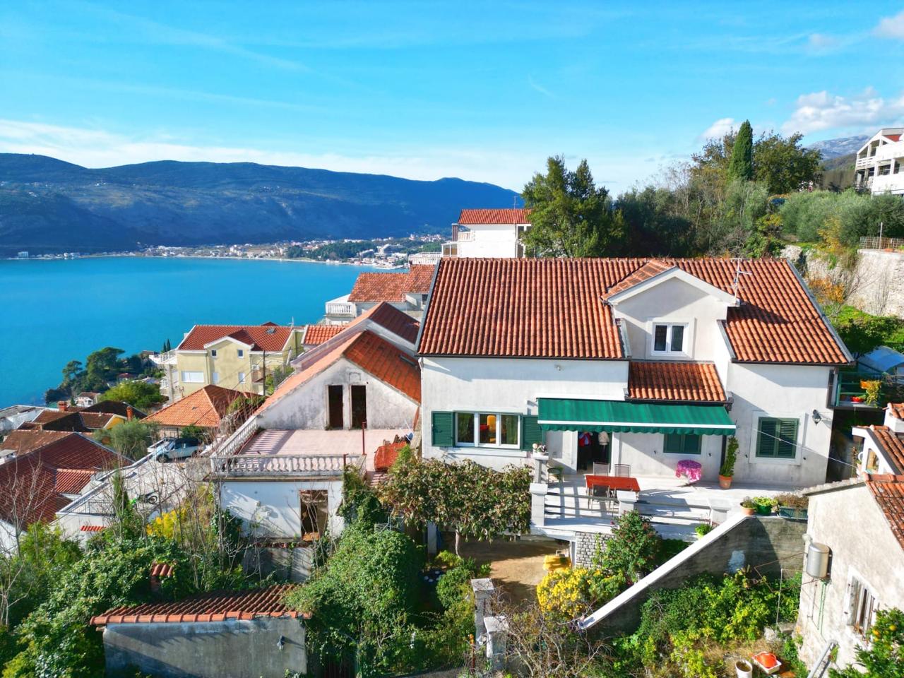 Villa a Herceg-Novi, Montenegro, 280 m² - foto 4