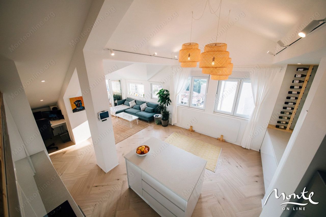 Appartement à Tivat, Monténégro, 85 m² - image 4