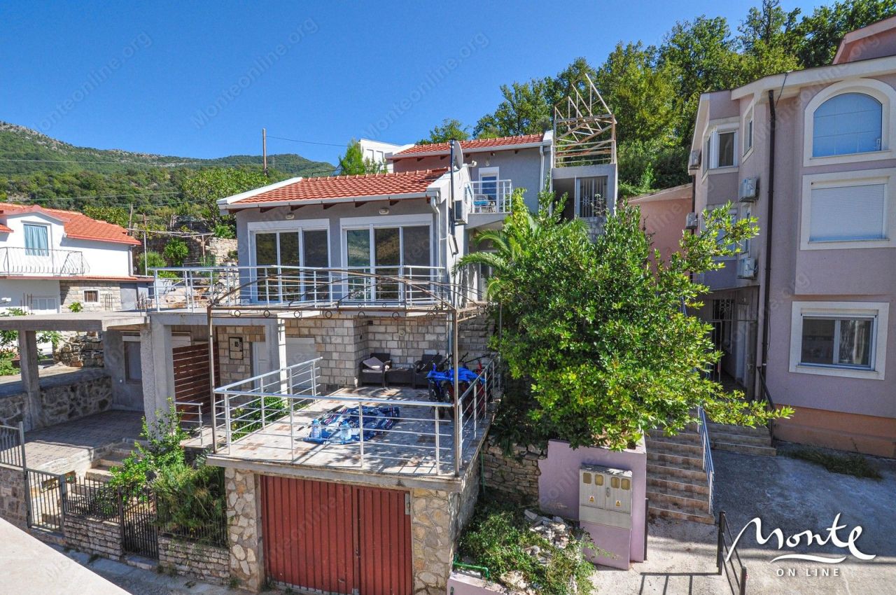 Villa in Lepetane, Montenegro, 110 m² - Foto 4