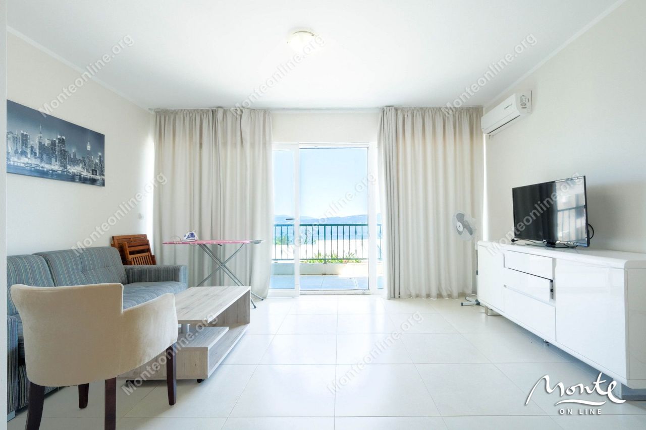 Apartamento en Bijela, Montenegro, 72 m² - imagen 4