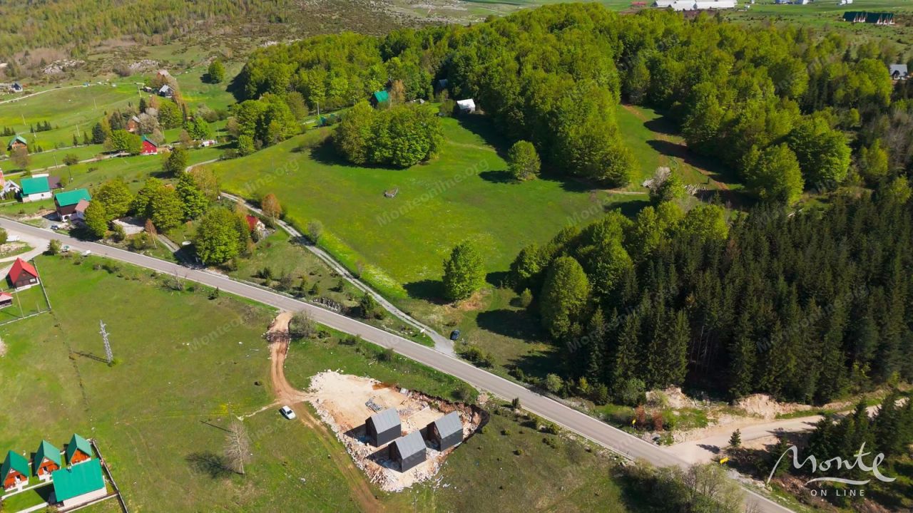 Land in Zabljak, Montenegro, 583 m² - picture 4