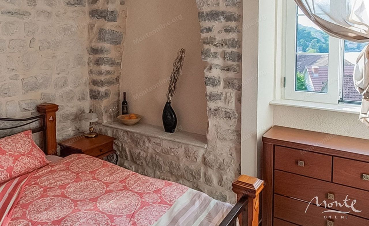 Apartment in Prcanj, Montenegro, 54 m² - picture 4