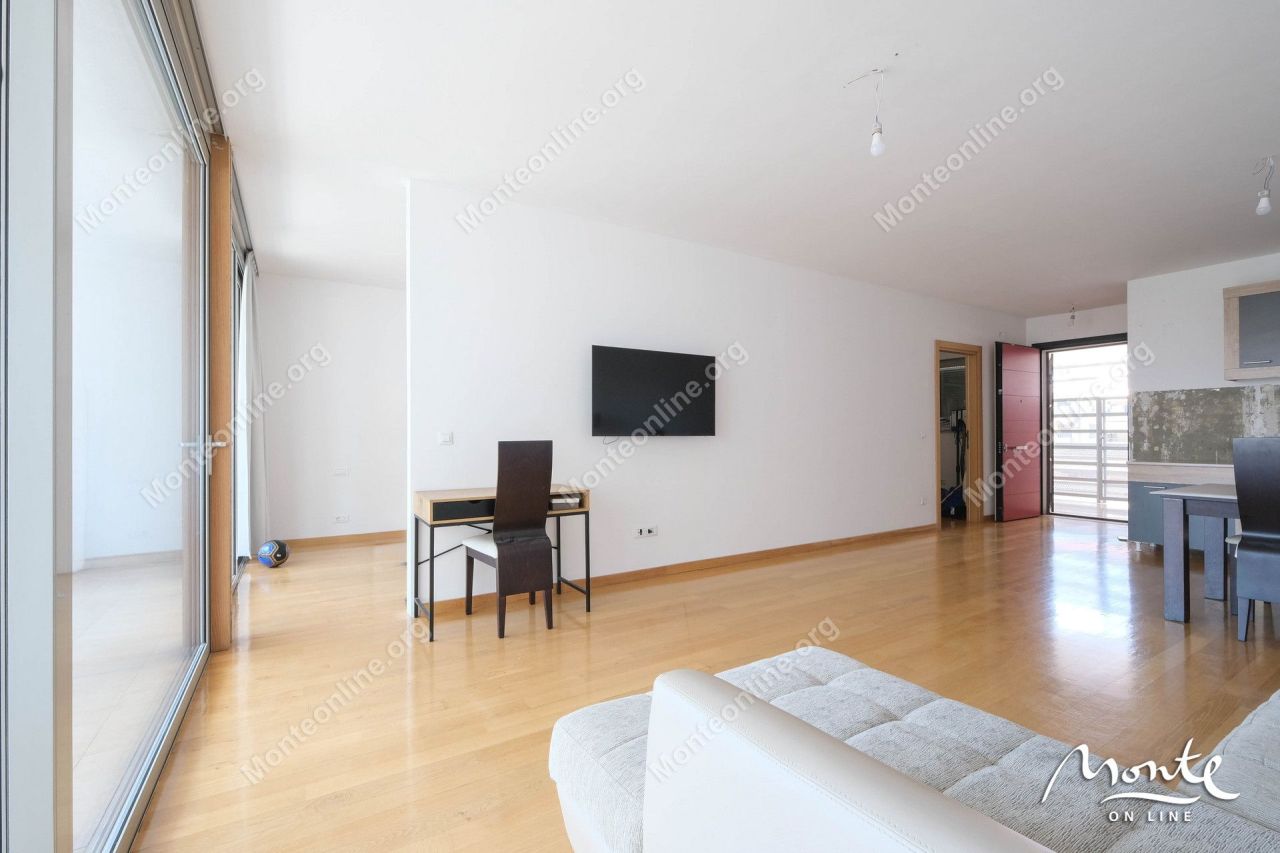 Apartment in Budva, Montenegro, 85 m² - picture 5