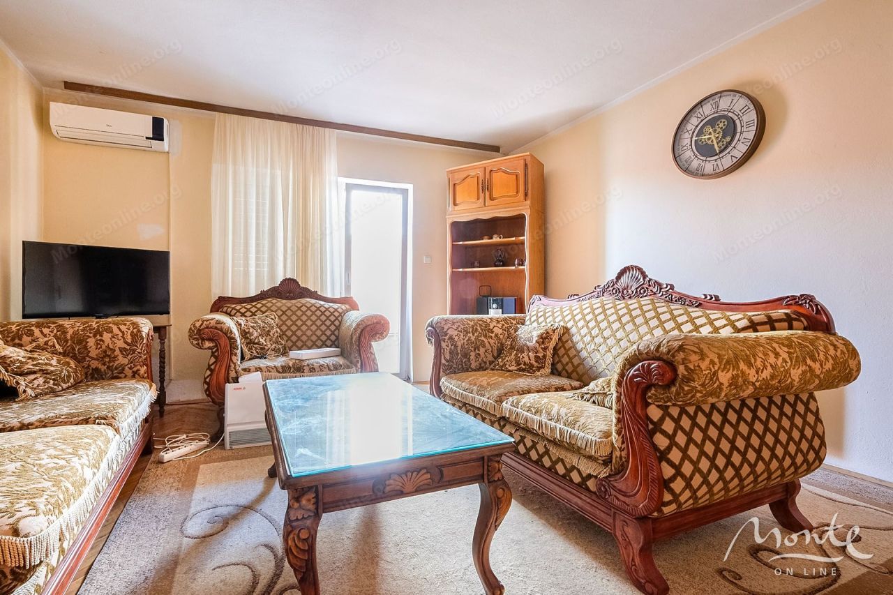 Villa in Tivat, Montenegro, 119 m² - picture 5