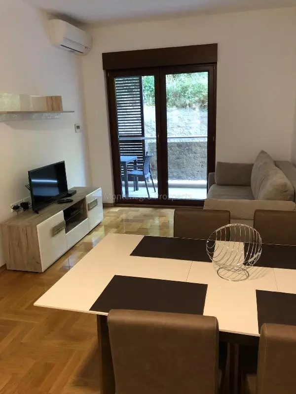 Apartment in Becici, Montenegro, 47 m² - picture 1