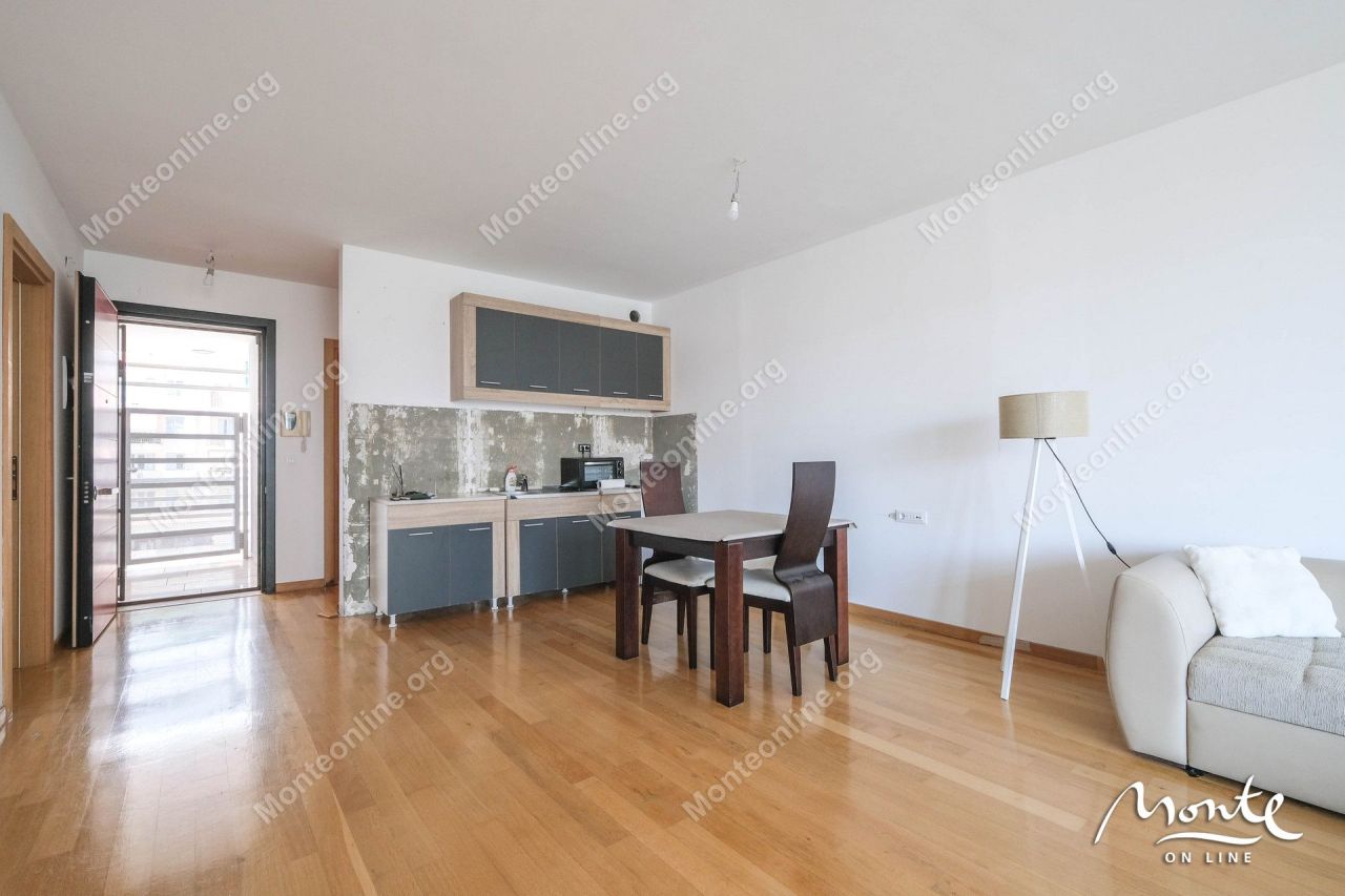 Apartment in Budva, Montenegro, 85 m² - picture 6