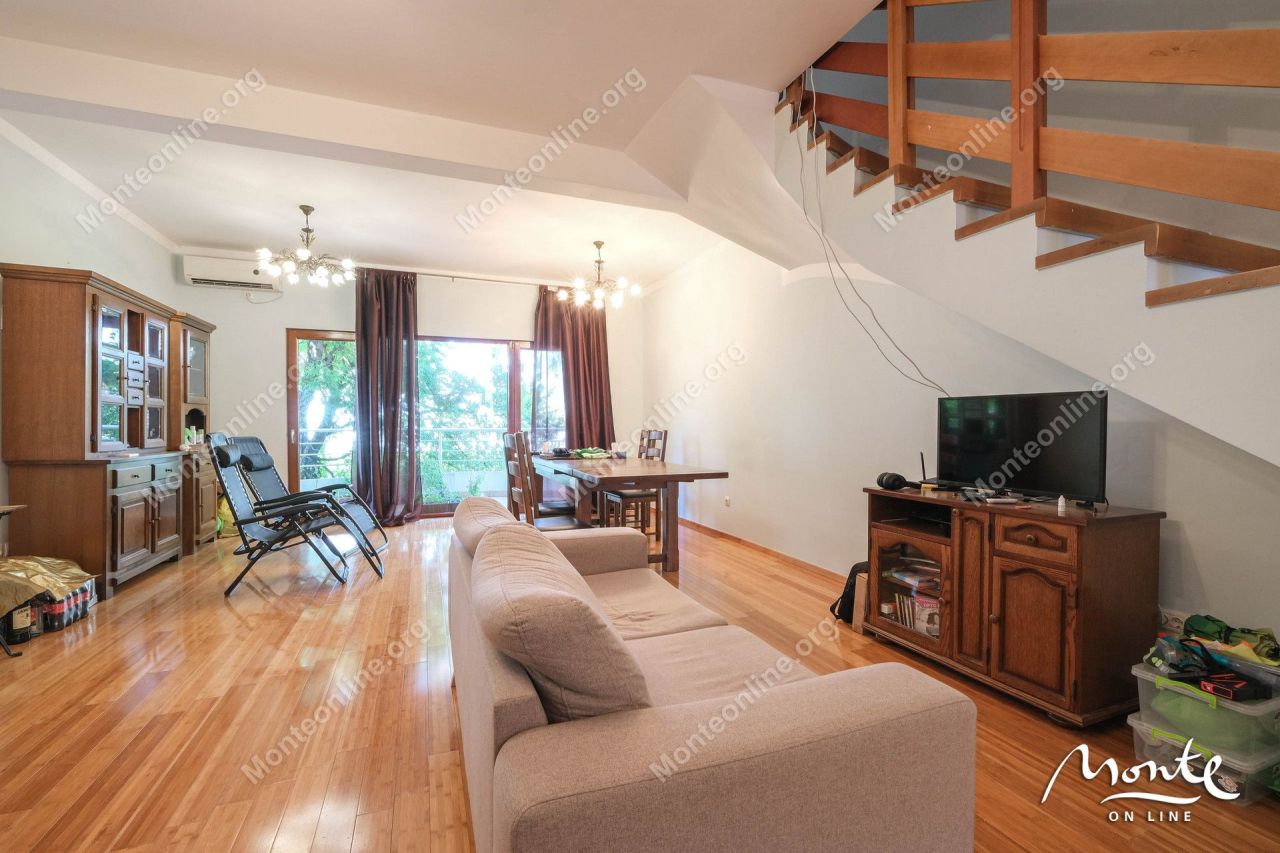 Apartment in Risan, Montenegro, 130 m² - picture 7