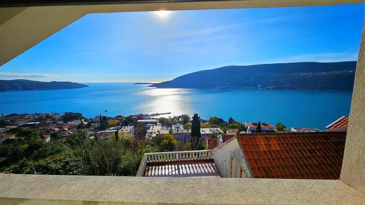 Villa a Herceg-Novi, Montenegro, 280 m² - foto 8
