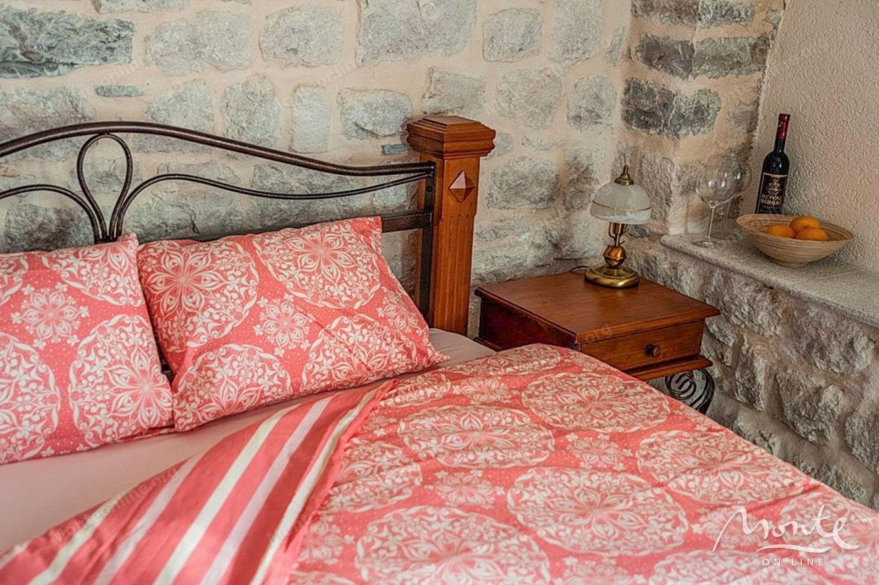 Apartment in Prcanj, Montenegro, 54 m² - picture 8