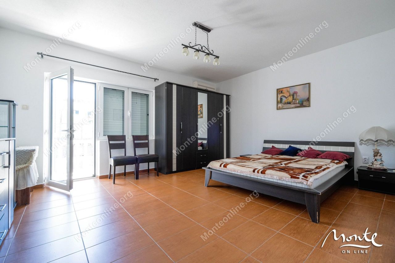 Grundstück in Tivat, Montenegro, 800 m² - Foto 8