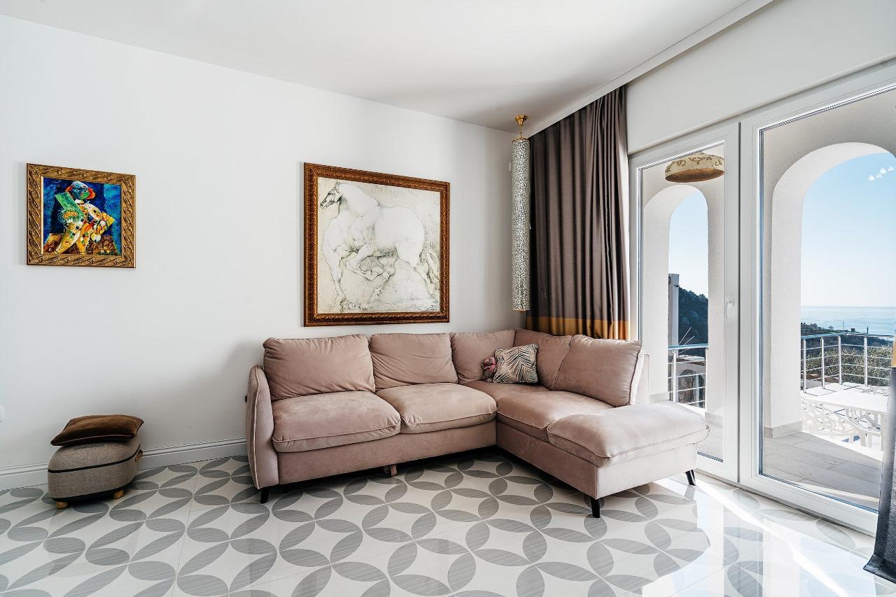 Villa en Rezevici, Montenegro, 350 m² - imagen 8